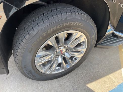 Used 2025 GMC Yukon Denali image 3