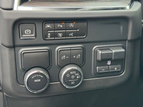 New 2025 Chevrolet Tahoe Premier image 13