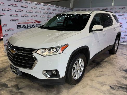 Used 2020 Chevrolet Traverse LT w/ Driver Confidence II Package AWD/4WD image 59