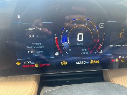 Used 2025 Chevrolet Equinox ACTIV w/ Safety and Technology Package FWD image 5
