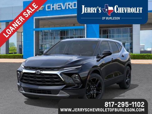 New 2025 Chevrolet Blazer LT w/ LPO, Black Grille Bar Package image 6