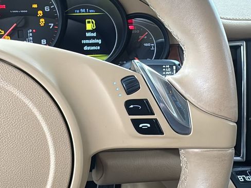 Used 2011 Porsche Panamera 4 image 24