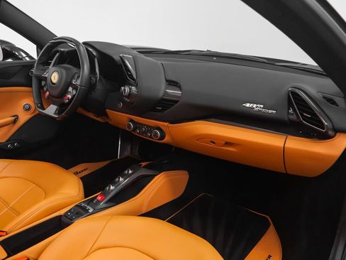 Used 2018 Ferrari 488 Spider RWD image 27
