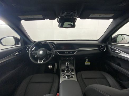 New 2025 Alfa Romeo Stelvio Sprint image 22
