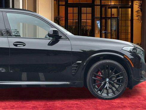 Used 2026 BMW X5 xDrive40i w/ M Sport Package AWD/4WD image 35