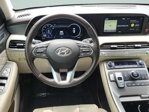 Used 2020 Hyundai Palisade Limited FWD image 11