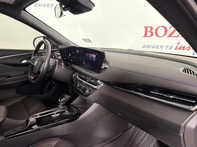 Used 2024 Buick Envista Sport Touring w/ Convenience I Package FWD image 33