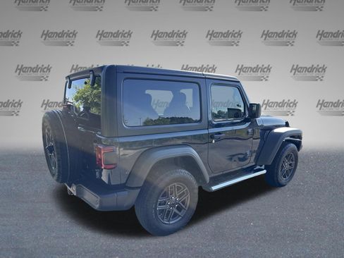 Used 2025 Jeep Wrangler Sport image 9
