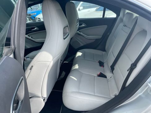 Used 2015 Mercedes-Benz CLA 250 image 3