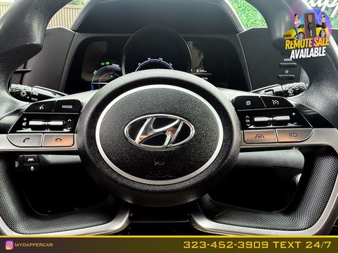 Used 2023 Hyundai Elantra Blue FWD image 22