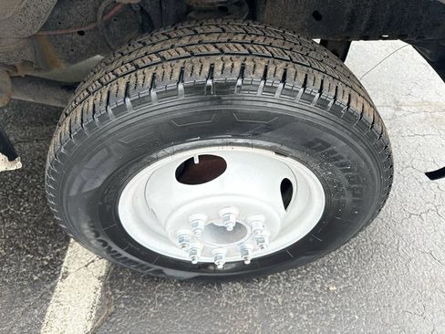 Used 2018 Ford E-350 and Econoline 350 Super Duty w/ Power Windows & Locks Group RWD image 11