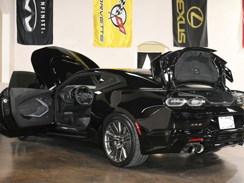Used 2023 Chevrolet Camaro ZL1 image 92
