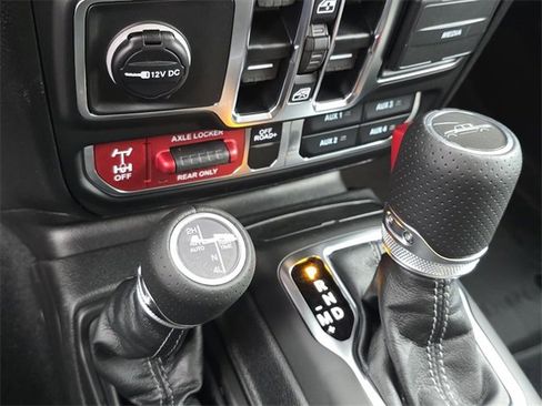 New 2026 Jeep Gladiator Mojave image 11