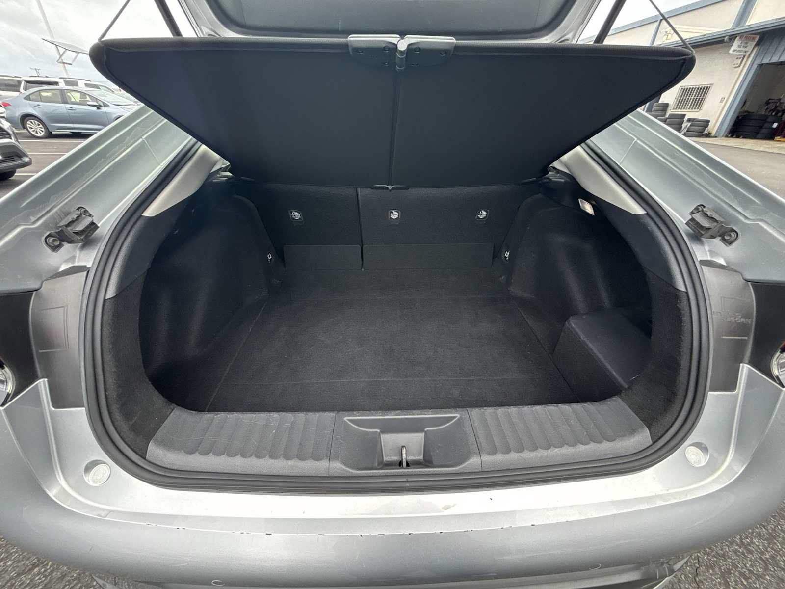 Used 2024 Toyota Prius LE FWD image 23