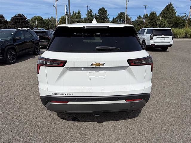 New 2027 Chevrolet Equinox LT AWD/4WD image 4