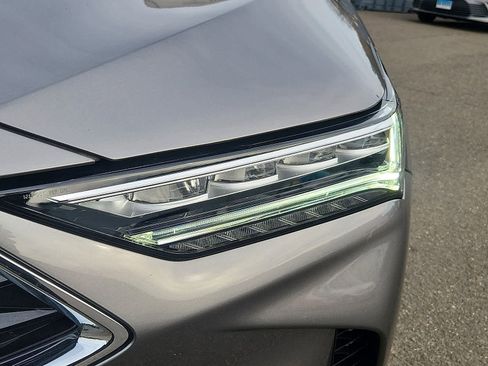 Certified 2025 Acura MDX SH-AWD image 10