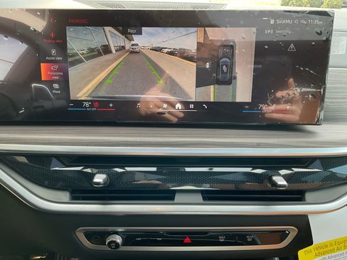 Certified 2024 BMW X5 xDrive40i w/ Premium Package image 19