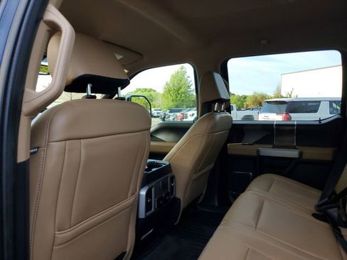 Used 2022 Ford F250 Lariat w/ Lariat Ultimate Package AWD/4WD image 10