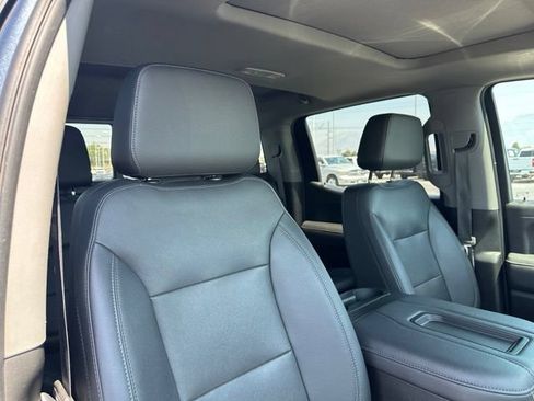 Used 2022 GMC Sierra 1500 SLT w/ SLT Premium Plus Package AWD/4WD image 33