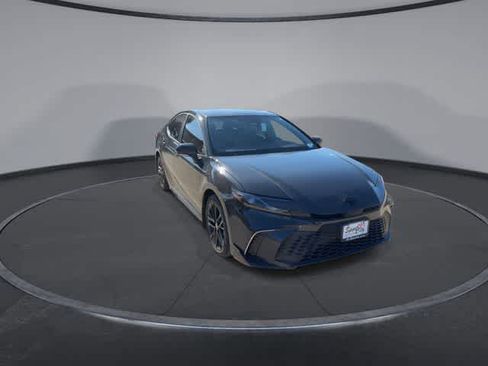 Used 2026 Toyota Camry SE w/ Convenience Package FWD image 2