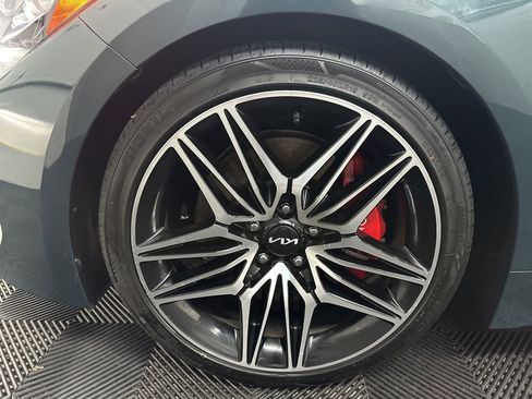 Used 2022 Kia Stinger GT2 RWD image 38
