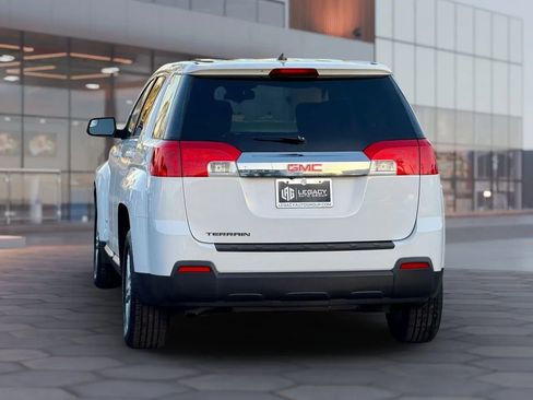 Used 2014 GMC Terrain SLE image 4