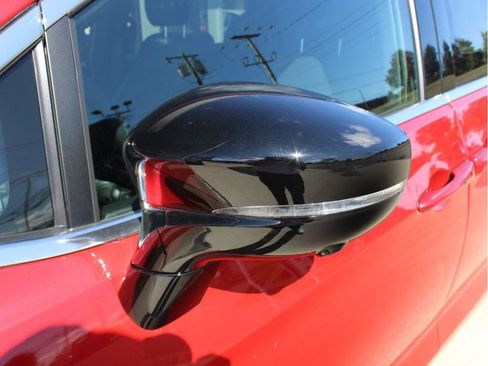 New 2026 Chrysler Pacifica Select image 38