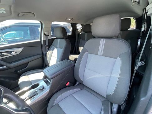 Used 2024 Chevrolet Blazer LT w/ Convenience Package FWD image 17