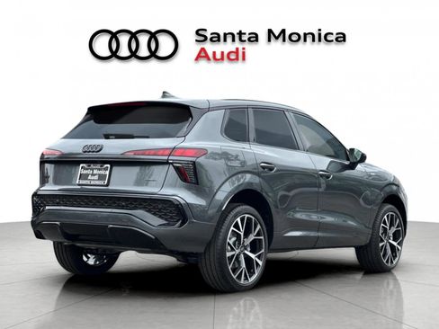 New 2026 Audi Q3 quattro 2.0T AWD/4WD image 2