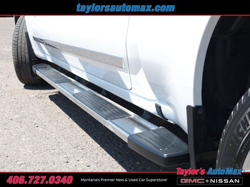 Used 2022 Chevrolet Silverado 1500 High Country w/ High Country Premium Package AWD/4WD image 49