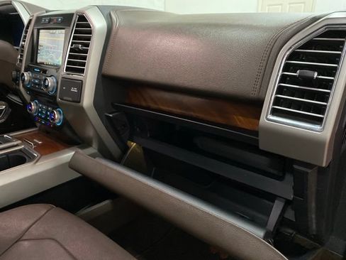 Used 2015 Ford F150 King Ranch w/ Equipment Group 601A Luxury AWD/4WD image 82