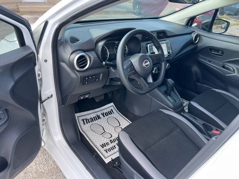 Used 2025 Nissan Versa S w/ Trunk Package FWD image 11