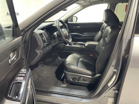 Used 2022 Nissan Pathfinder SL w/ SL Premium Package AWD/4WD image 2
