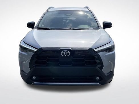 Used 2026 Toyota Corolla Cross XLE FWD image 9
