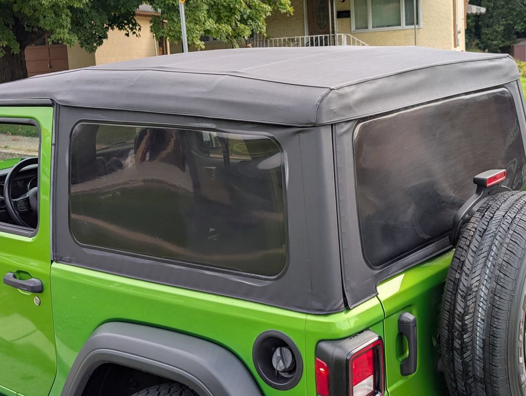 Used 2018 Jeep Wrangler Sport AWD/4WD image 33