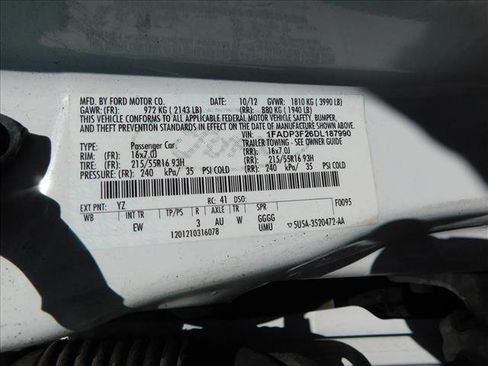 Used 2013 Ford Focus SE w/ SE Winter Pkg FWD image 15