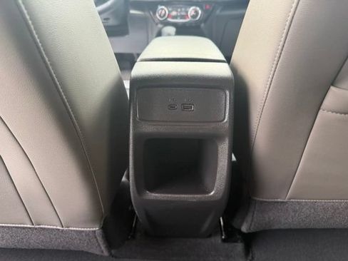 Used 2025 Chevrolet Trax ACTIV w/ Driver Confidence Package FWD image 30