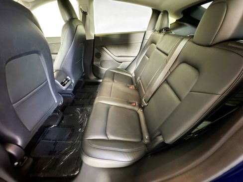 Used 2022 Tesla Model Y Performance image 19