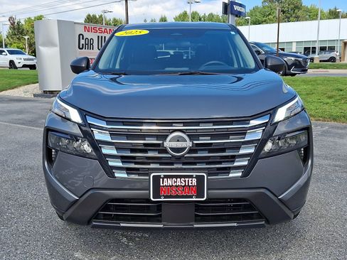 Certified 2025 Nissan Rogue S AWD/4WD image 2