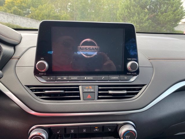 Used 2020 Nissan Altima 2.5 SR w/ Premium Package FWD image 19
