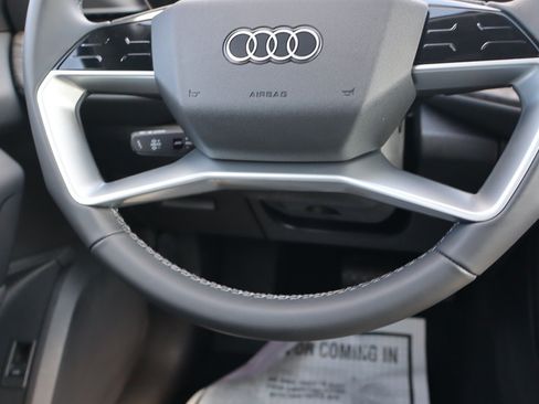 Used 2025 Audi Q5 Prestige AWD/4WD image 18