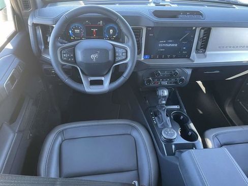 New 2025 Ford Bronco Outer Banks image 6