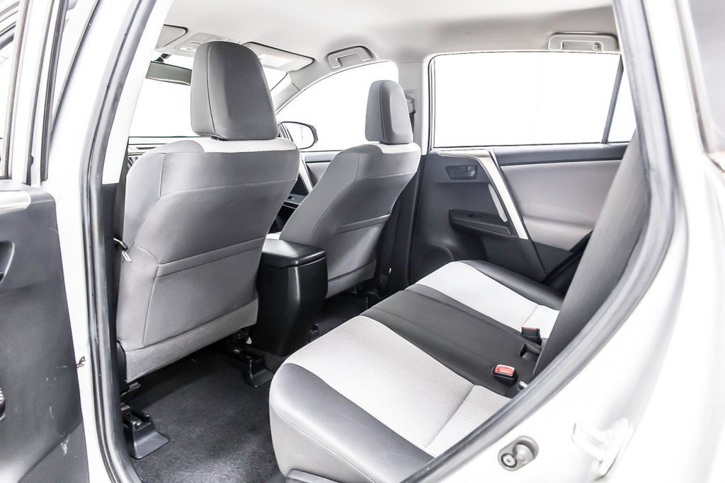 Used 2014 Toyota RAV4 LE FWD image 30