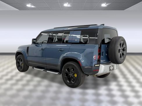 Used 2020 Land Rover Defender 110 SE AWD/4WD image 3