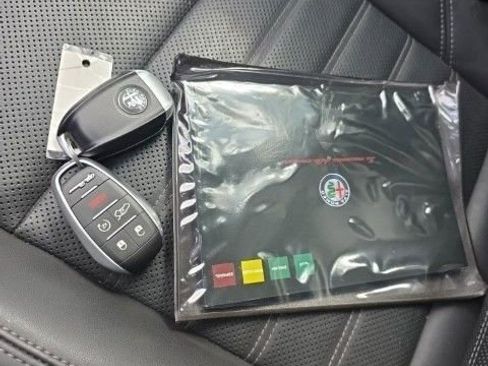 Used 2024 Alfa Romeo Tonale Ti w/ Active Assist Package image 15