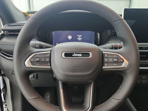 Used 2026 Jeep Compass Limited w/ Sun, Sound & Navigation Group AWD/4WD image 25