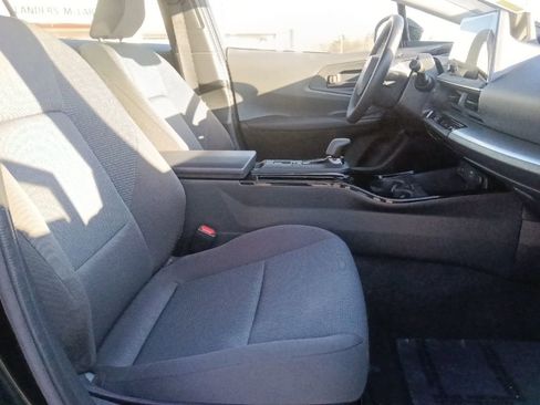 Used 2024 Toyota Prius LE image 29