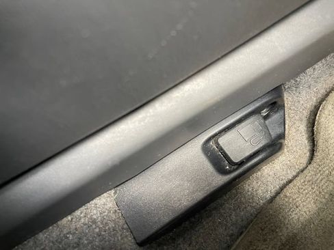 Used 2011 Toyota Prius Three FWD image 19