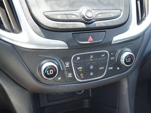 Used 2020 Chevrolet Equinox LT w/ Midnight Edition FWD image 28