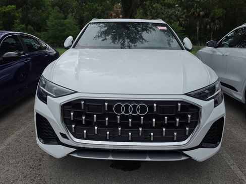 Certified 2024 Audi Q8 Premium Plus w/ Premium Plus Package AWD/4WD image 2
